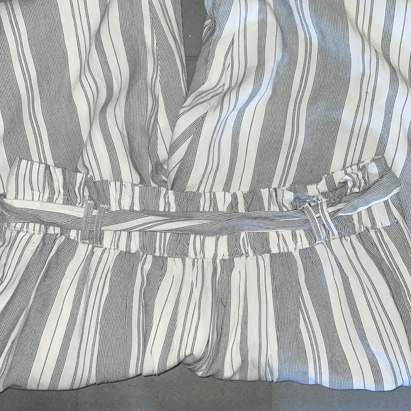 American Eagle Outfitters High Waisted Paperbag Pants - Picture 8 of 12